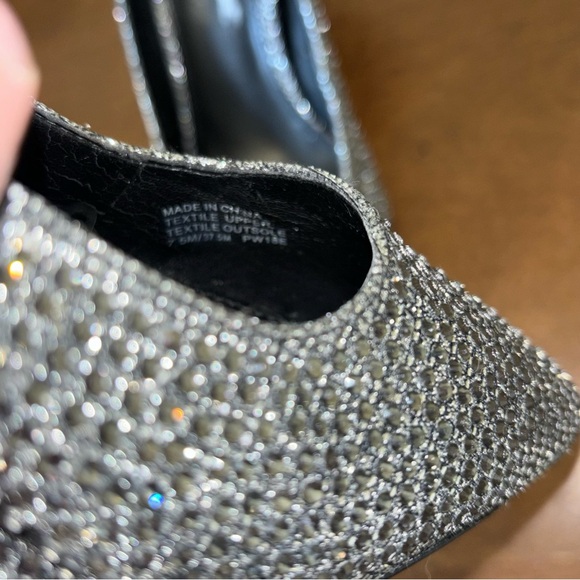 Size 7.5 Michael Kors Silver Alina Flex Crystal Embellishment Pumps, Rhinestone - Picture 4 of 17